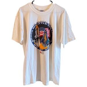 Vintage Gildan Heavy Cotton Graphic Tee Size Large Space Shuttle White Tee